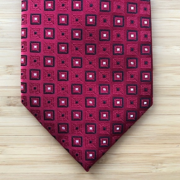 Donald J Trump Collection Silk Tie In Dark Red - Picture 6 of 6
